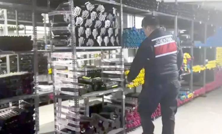 Şarköy'de 70 milyon TL değerinde 'sahte toner' malzemesi ele geçirildi