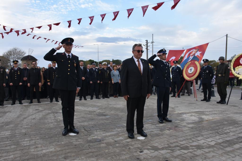 10 KASIM'A KADAR DEĞİL,  SONSUZA KADAR  İZİNDEYİZ ATAM...