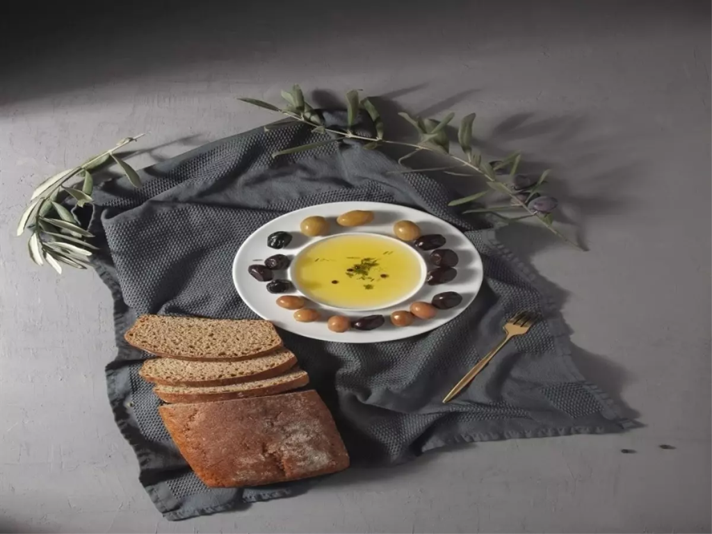 Marmarabirlik’ten Zeytinli  Çikolata ve Kozmetik