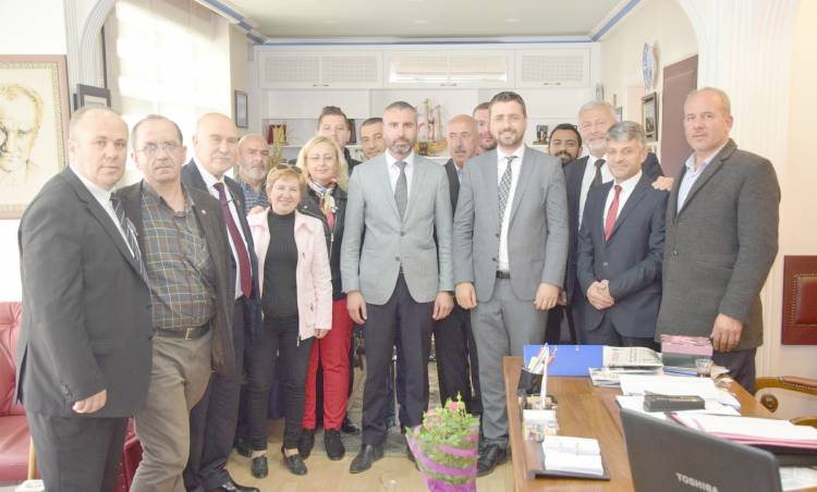 AK Parti'den, Şarköy Belediye Başkanı CHP’li Alpay Var’a Hayırlı Olsun Ziyareti