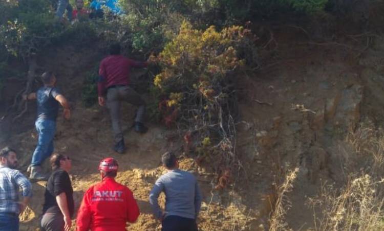 PARAŞÜTLE YERE ÇAKILDI