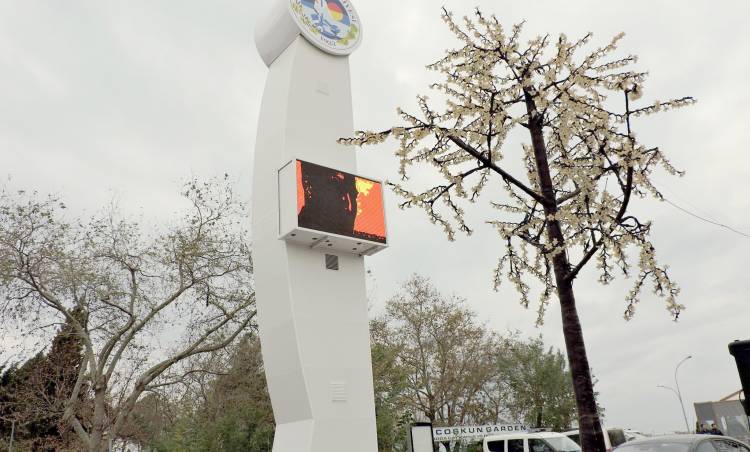 Tekirdağ Şarköy İlçesinde Cumhuriyet  Meydanı'na  Baz İstasyonu