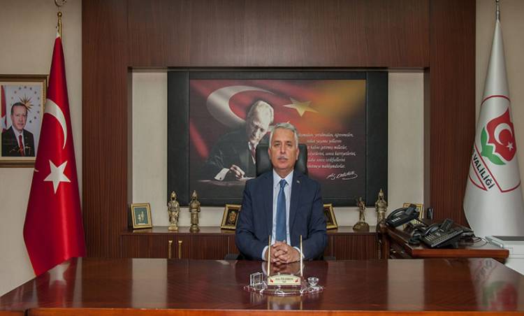  VALİ AZİZ YILDIRIM'DAN YENİ YIL MESAJI