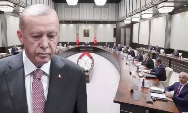 AKP'ye yakın isimden flaş kulis bilgisi! Erdoğan'ın biletini keseceği isimler...