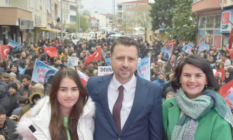 Alpay Var’dan Miting Gibi Adaylık Açıklaması!