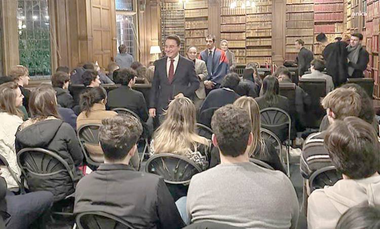 DEVA Partisi Genel Başkanı Ali Babacan Oxford'ta