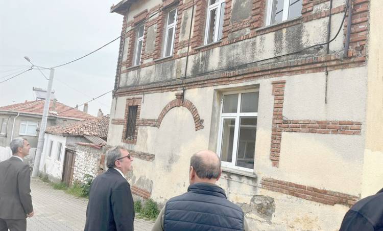 KAYMAKAM HELVACI TEPEKÖY’DE İNCELEMELERDE BULUNDU