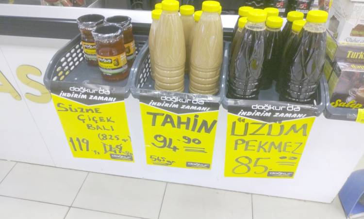 Rafta başka, kasada başka! Gazeteci bile “Şok” oldu!