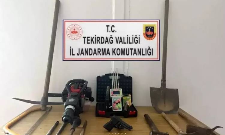 Şarköy'de kaçak kazı yapan 6 şüpheli yakalandı
