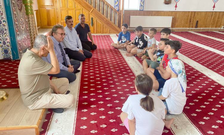 Şarköy Kaymakamı Helvacı Yaz Kur’an Kurslarını Ziyaret Etti