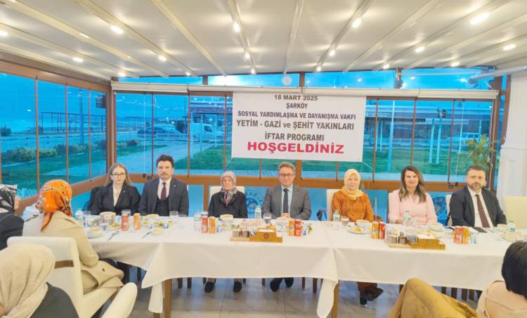 Şehit Yakınları,  Gazilerimiz ve  Yetimlere İftar  Yemeği Verildi                